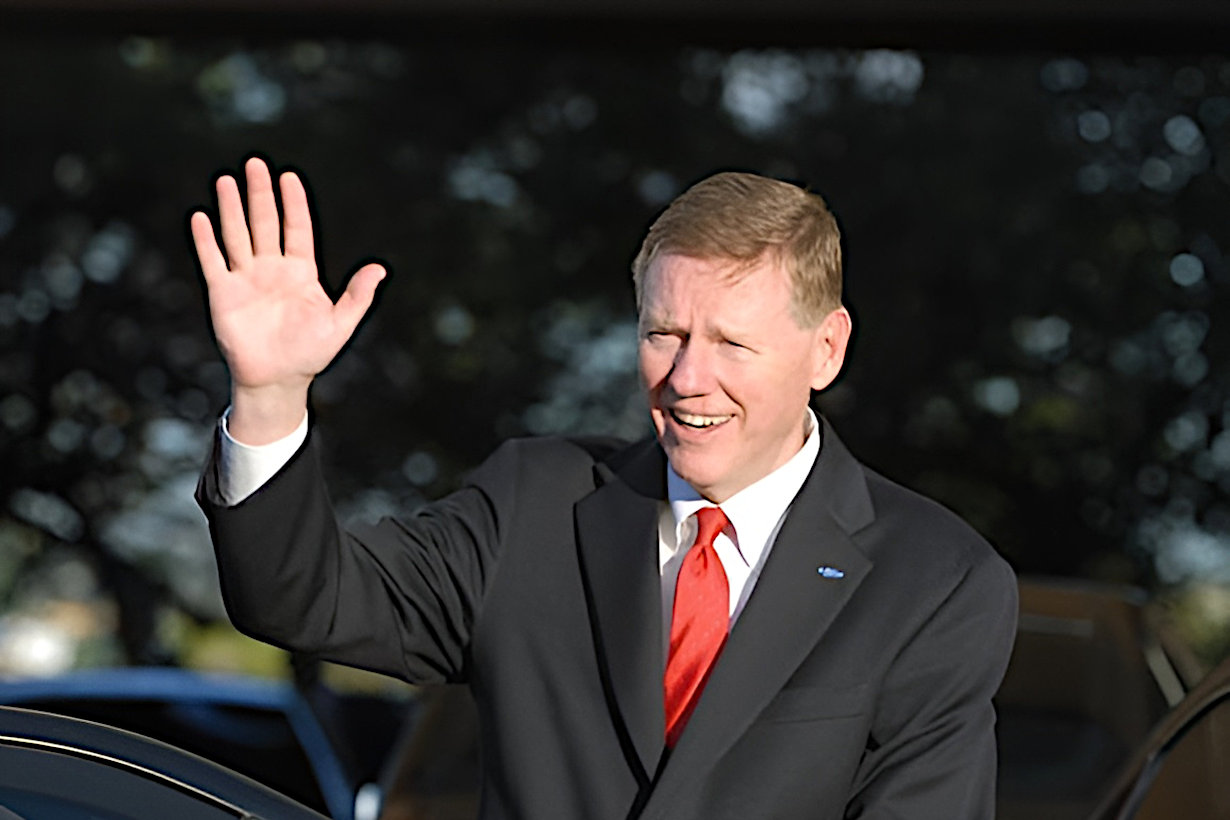 Alan Mulally, Former CEO of Boeing and Ford
